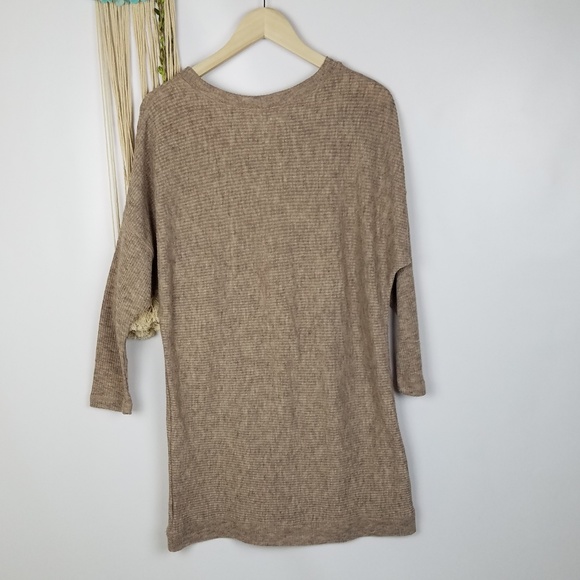 Sweater - Picture 4 of 6